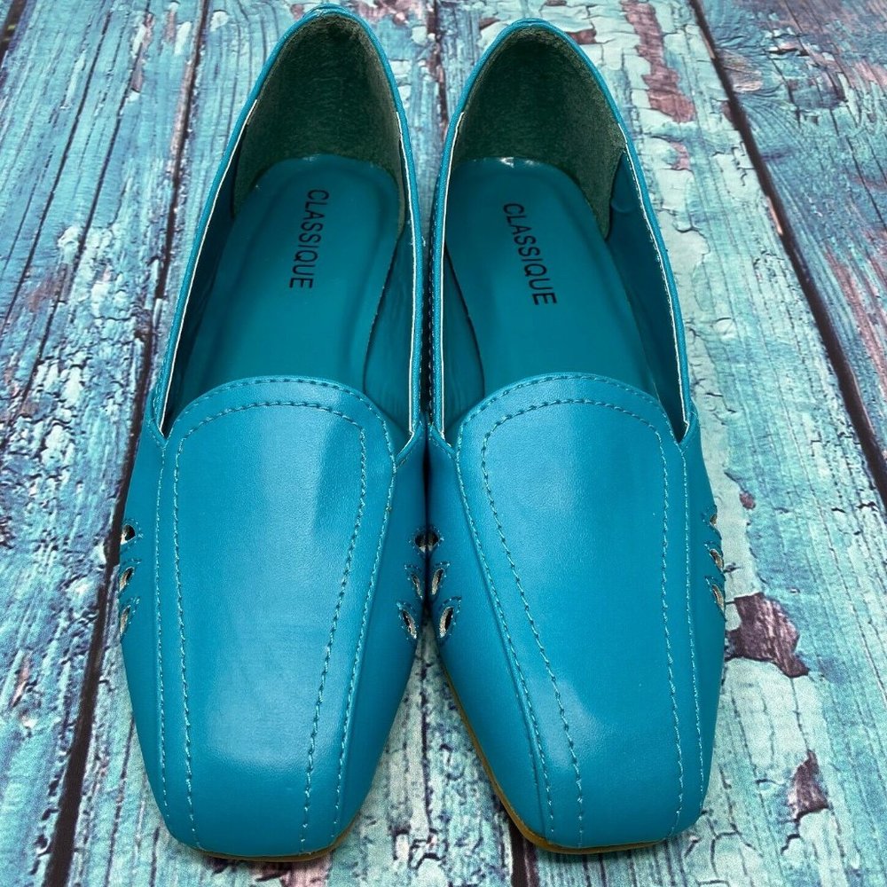 NEW CLASSIQUE BLUE SLIP ON LOAFERS VENTED SIDES WO